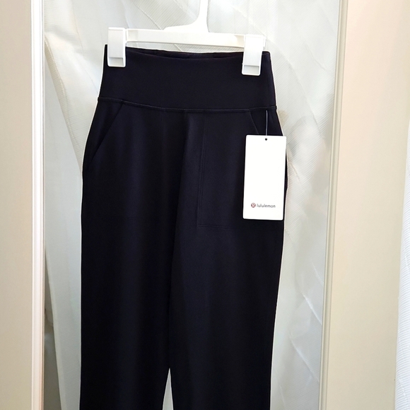 NWT Lululemon Black Align HR Jogger Pant